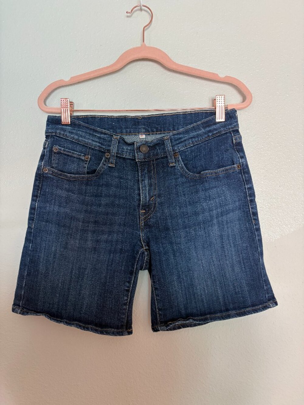 Levi's | Dark Wash Mid-Length Denim Shorts 27